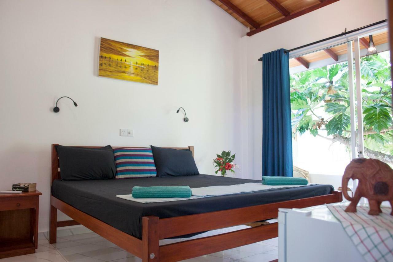 Hotel Alvas House Hikkaduwa Exterior foto
