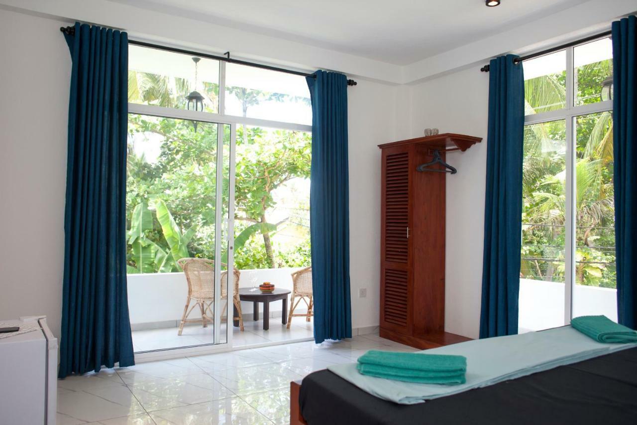 Hotel Alvas House Hikkaduwa Exterior foto